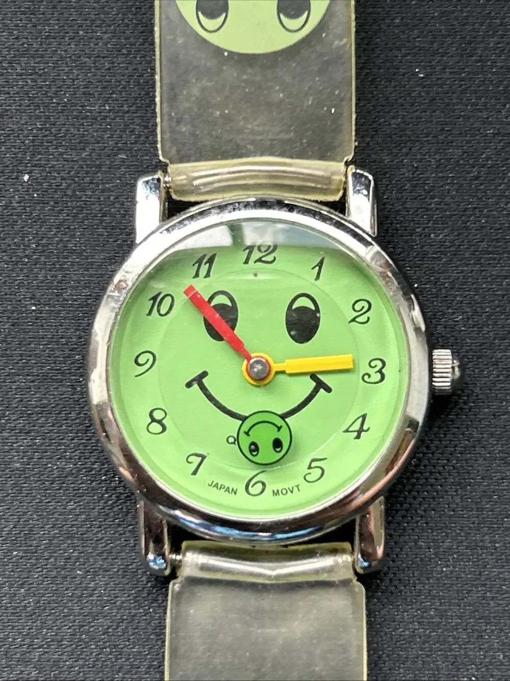 Smiley Face Green Dial Silver Case Kids Quartz Watch